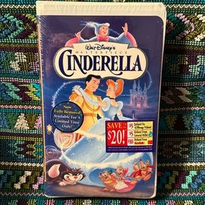 📼 CINDERELLA 👀 Walt Disney Masterpiece VHS in original factory seal. Unopened!
